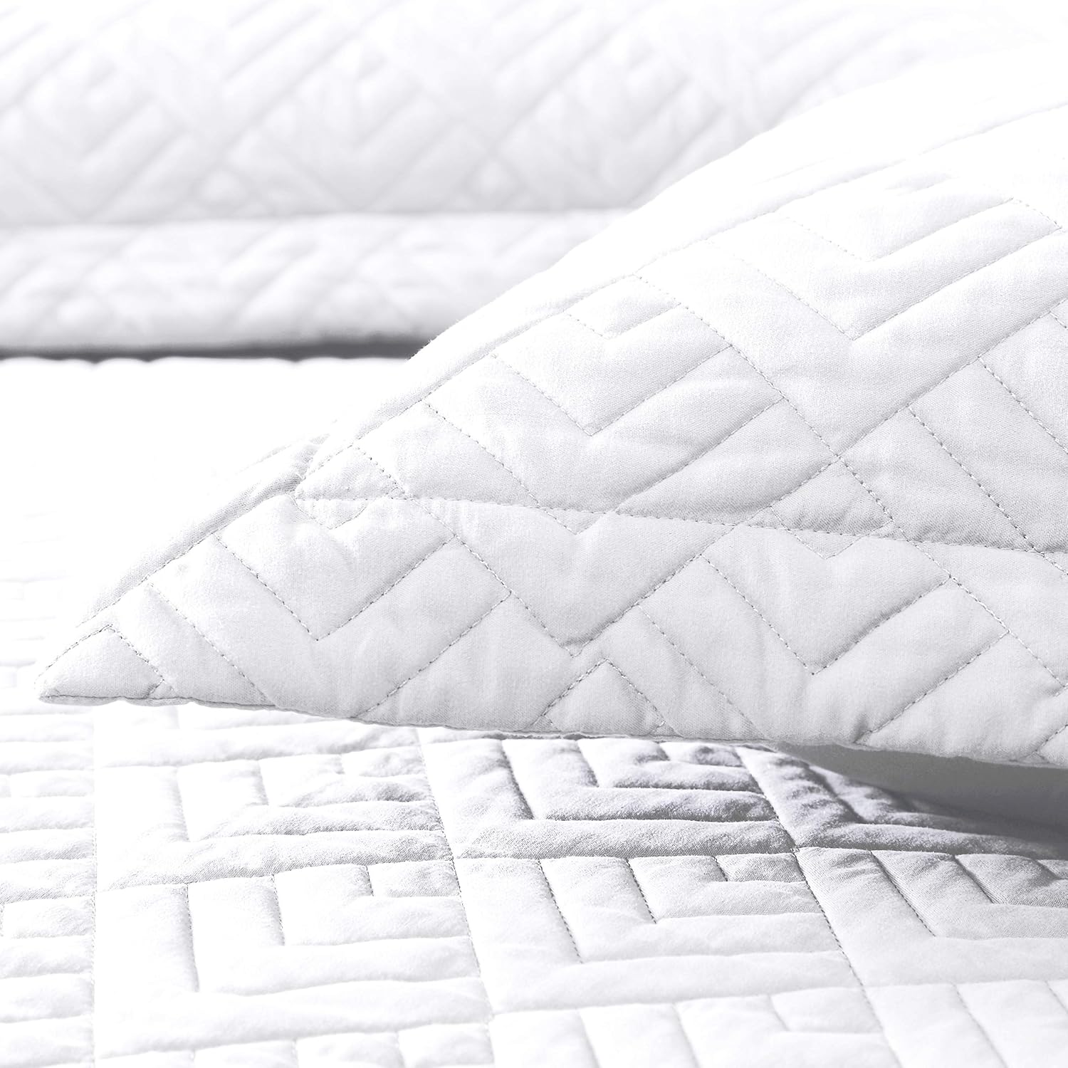Quilt Set Queen Size Summer Squares Pattern White Bedspread | Bedding Set for All Season Use, Soft & Breathable Coverlet,3-Piece Set Includes 2 Shams, Machine Washable